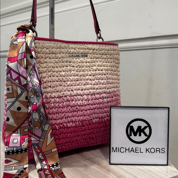Michael Kors Handbags - Michael Kors Bag Pratt Medium Pink Dragonfruit Ombré Straw Bucket Bag Rare